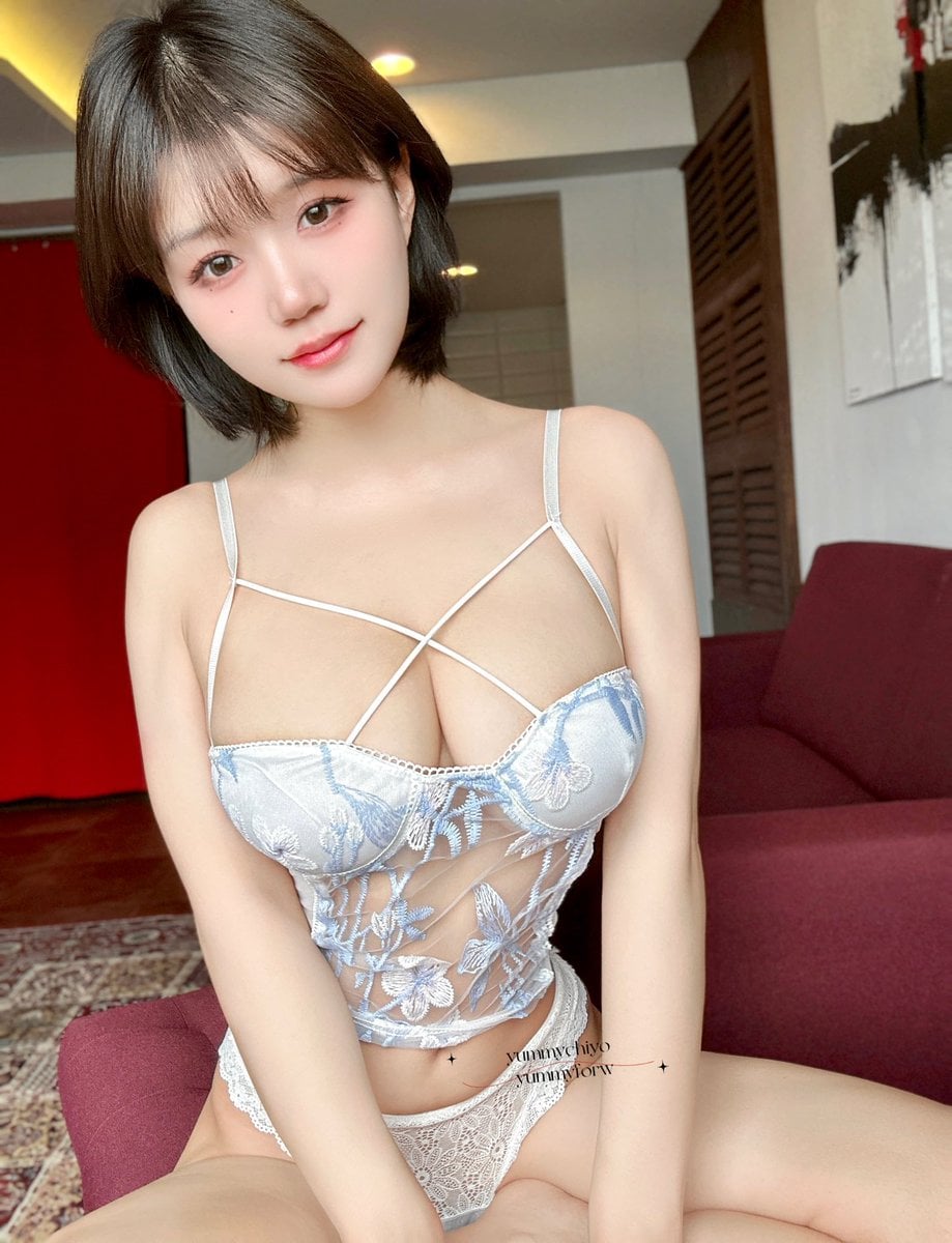 Yummy Chiyo còn tham gia sáng tạo nội dung dành cho người trưởng thành